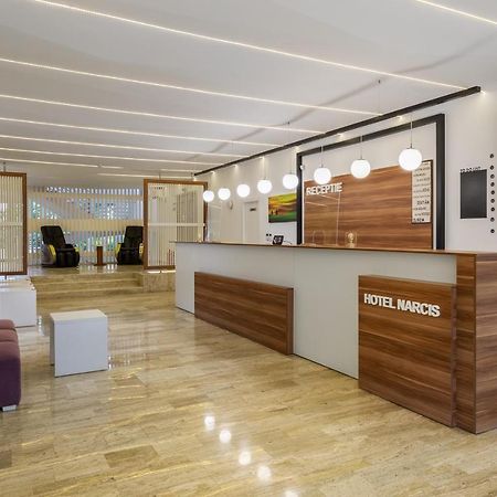Hotel Narcis 새턴 외부 사진